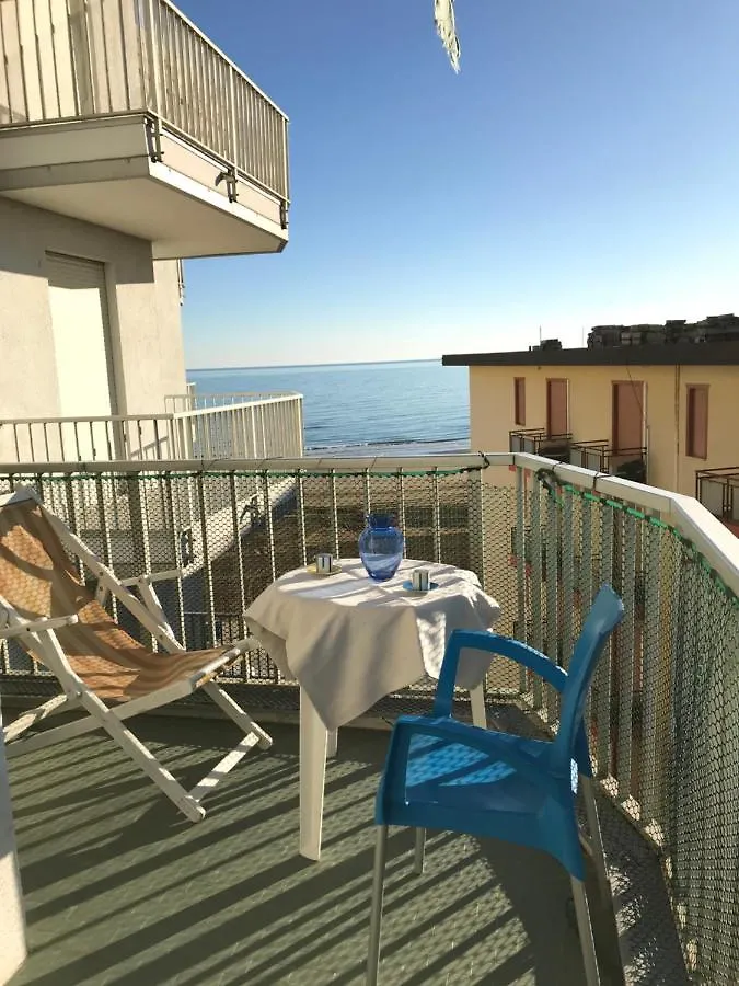Appartamento Fronte Mare Marine 1 Jesolo Lido Carraro Immobiliare Lido di Jesolo