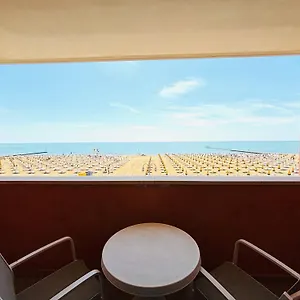  Appartamento Alpina - Frontemare Centrale - Immobil Relax